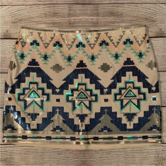 🆕 EXPRESS | ivory/multicolor sequin stretch mini skirt SIZE XS - Picture 5 of 12